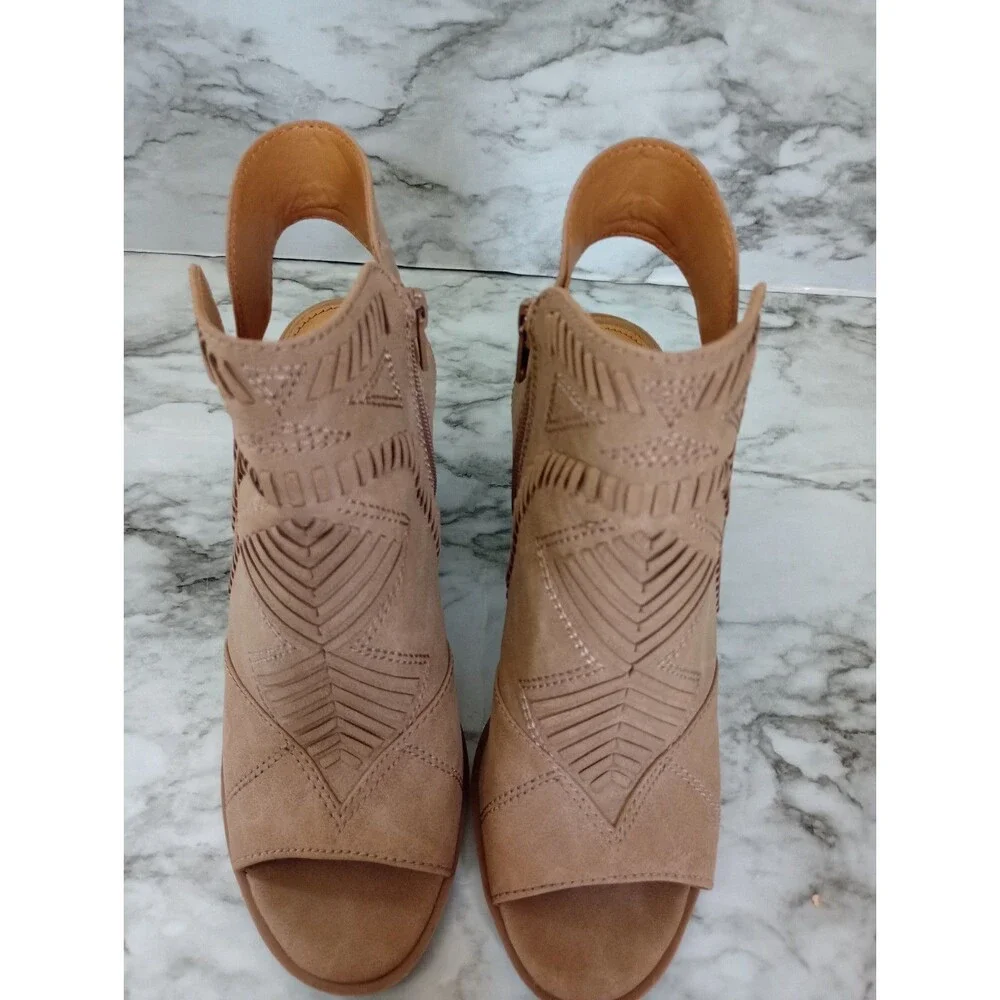 Universal Thread Open Toe Open Heel Ankle Boots Size 7